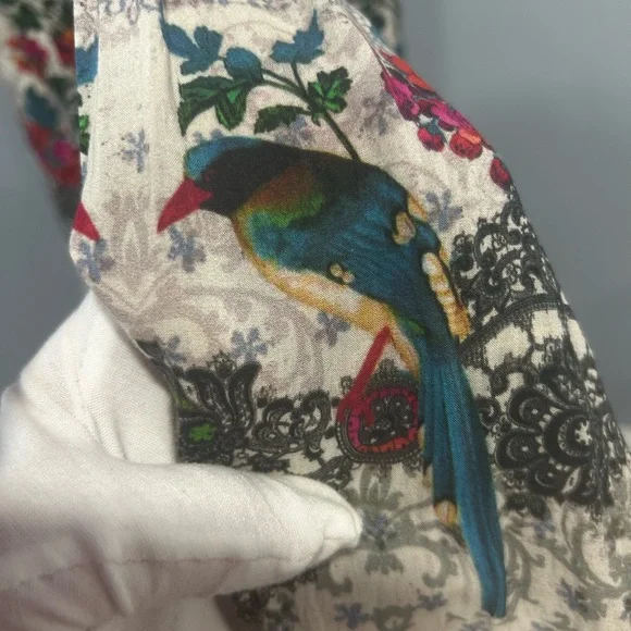 Johnny Was pullover top women’s size XS tropical birds summery vacation casual - Picture 13 of 16